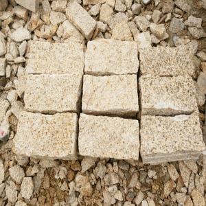 G682 Natural Split Pietruite