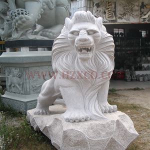 Sculptură de leu din granit alb