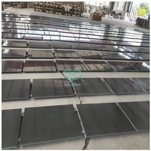 Placi de granit negru